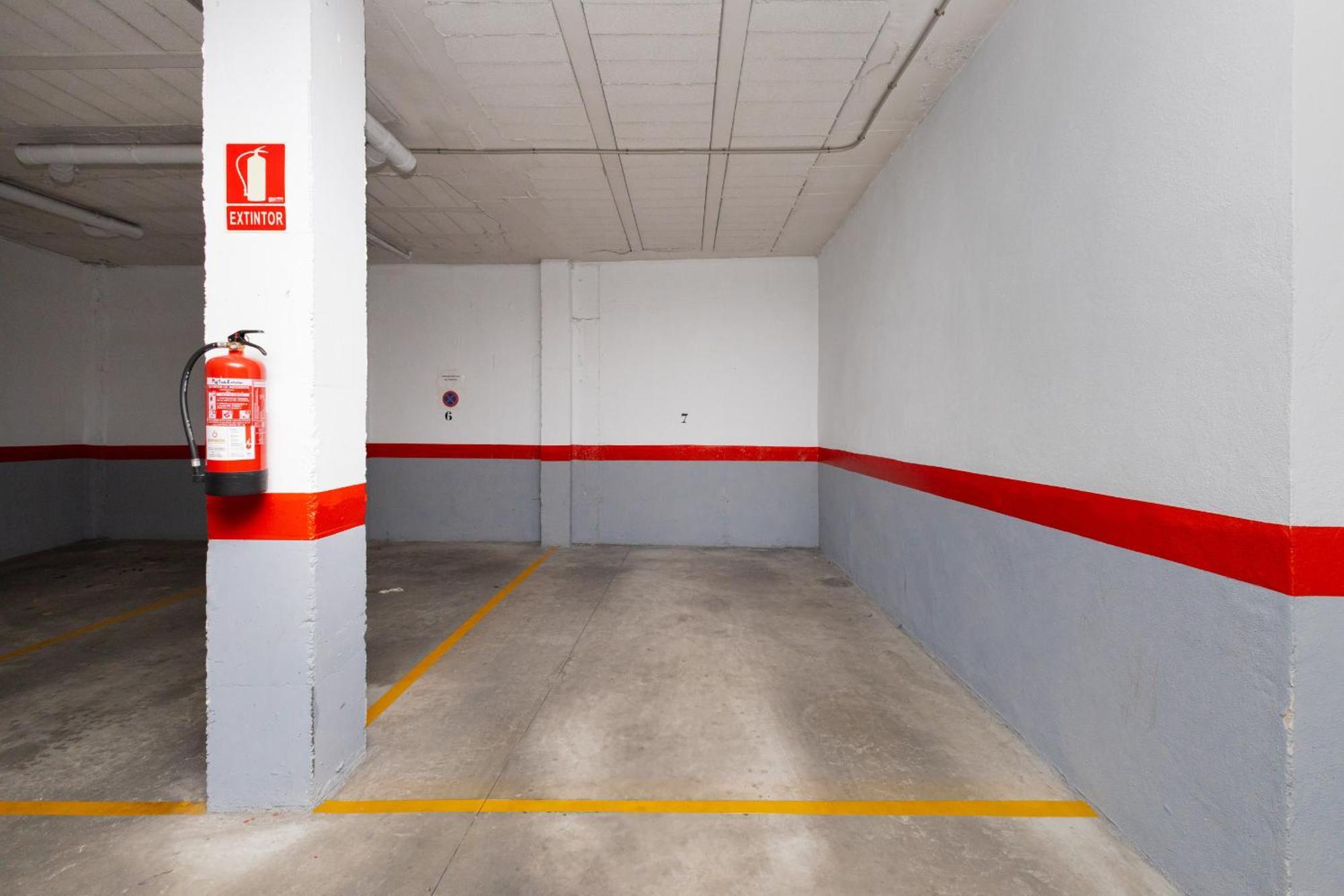Apartamento C21 Trendy 2 Bdr & Parking Downtown Málaga Exterior foto